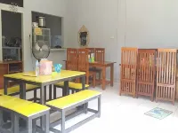 Hotel O Sawang Sana Motel Syariah Near Sman 1 Sangkapura 錦石縣酒店