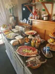 Mulligans Guest Lodge - breakfast