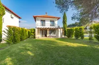 Friday Mood - Villas