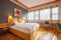 BurgStadt-Hotel Hotels in Hollnich