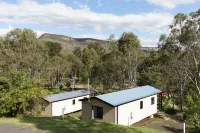 Big4 Breeze Holiday Parks - Cania Gorge Hotels near Monto Shire Hall