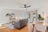 The Pine House: a cozy home for you & yours!