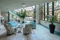 Coastal Elegance and Breathtaking Views - Stunning Bayfront Retreat