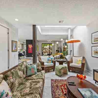 Mountain View Retreat in Palm Springs Rooms