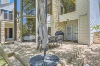 Spacious Getaway with Outdoor Deck - Bright and Airy Retreat