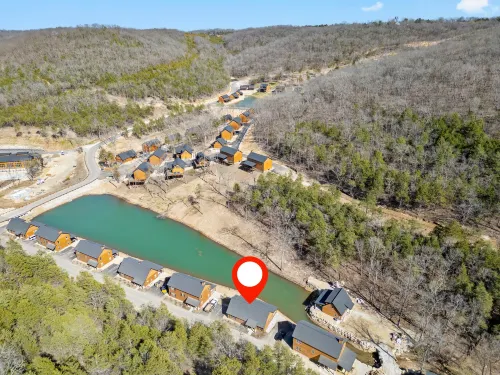 Charming Cabin with Water View and Community Pool - Cozy Retreat Hotels in Hollister