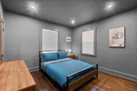 Gourmet Kitchen and Indulgent Oversized Tub - Exquisite Modern Haven Hotels in New Britain