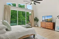 Modern Retreat - 3-story, Wi-Fi, West Knoxville Suite Hotels in Knox County