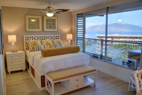 Designer Kitchen and Spacious Lanai - Luxurious Ocean View Retreat Hotels in Wailea