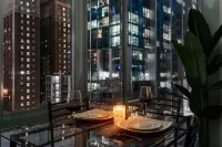 Stylish Apartment with City Skyline Views - Modern Urban Escape