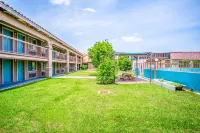 Lone Star Inn & Suites by OYO Harlingen TX