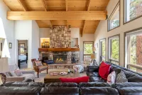 Stunning Lake Views and Al Fresco Dining - Elegant Mountain Retreat