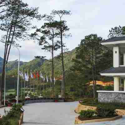 삼 투옌 람 골프 & 리조트 Hotel Exterior