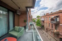 Gratus Aparthotel Tbilisi - Mountain view