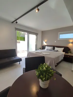 Napa City Apartments - Homestays
