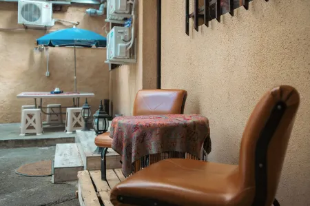 アルメナホステル