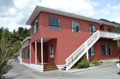 Wild Kea Lodge Franz Josef Hotels in 