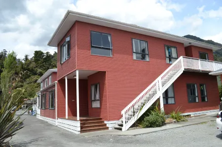 Wild Kea Lodge Franz Josef Отели рядом с достопримечательностью «West Coast Wildlife Centre»
