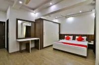 Hotel Centre Point Hotels in Mundra