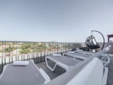 Mayfair by Premier Suites MT Hotels in Swieqi