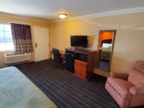 Delmonico Inn & Suites Hotels in Sylmar