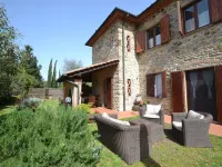 Charming Villa in Suvereto with Hot Tub  호텔