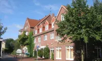 Hotel Diamant Hotels near Wedel station