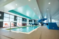 Tru by Hilton Yarmouth - Pools