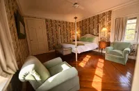 Estancia Villa Maria Hoteles cerca de Plaza Alfonsina Storni