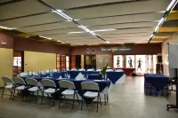 Hotel Club du Lac Tanganyika - 3-Star