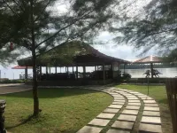 Baloho Beach Hotel Hotels near UD. Tiga Sinar