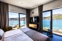 Marinus Beach Hotel - parking