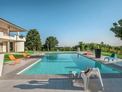 Plush Villa Apartment in Tavullia with Hot Tub
