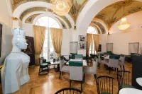 Il Salotto della Regina Hotels in 