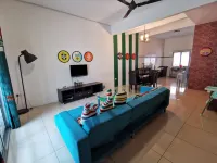 The Woodz Homestay - 2 Storey House