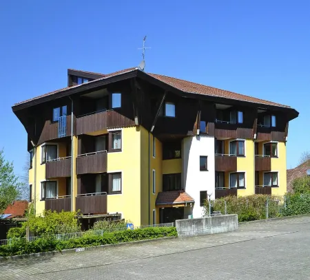 Apartment near Lake Constance and Alps Отели в г. Имменштад