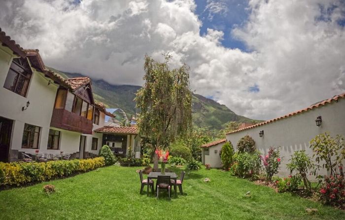 Hotel & Apartments Rhouse Calca