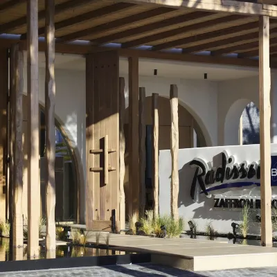 Radisson Blu Zaffron Resort, Santorini Hoteles cerca de Playa negra