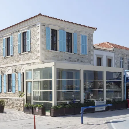Marina Foça Hotel