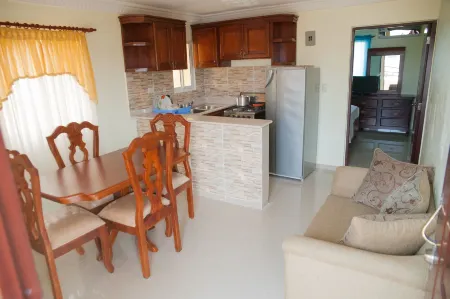 Serviced 1 Bedroom Apartment in Corales del Sur
