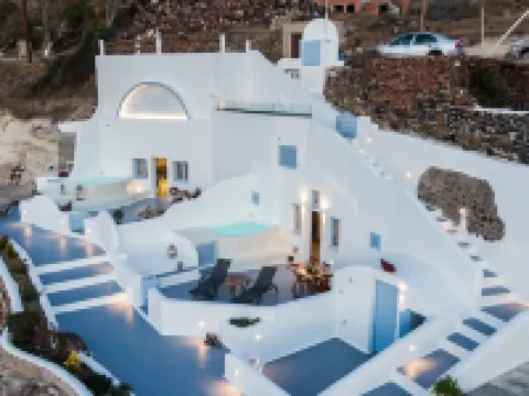 Sun Angelos Oia - Luxury Cave Suites Hotels in Finikia