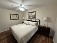 Cabin Lake Hartwell near Clemson and Greenville