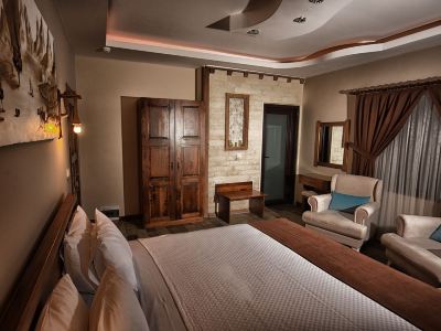 El Nazar Stone Suite