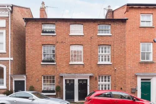 Shakespeare House Town Centre Free Parking - Homestays