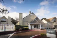 Residence Inn San Francisco Airport/San Mateo Отели рядом с достопримечательностью «Публичная библиотека СанМатео»