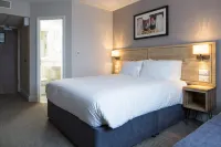 The Raven’s Cliff Lodge by Marston's Inns Hotels in Larkhall