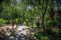Kasambabezi Lodge