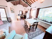 Casetta - Sleeps 5 with Aircon, Wifi, Pool and Astounding Views
