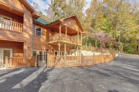 Smoky Mountain Splash