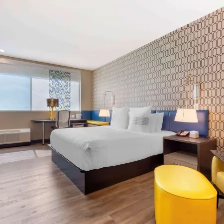 GLo Best Western DeSoto Dallas